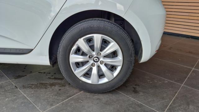 Renault Clio image 3