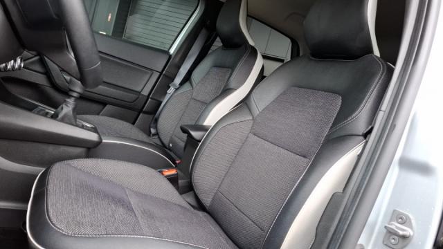 Renault Captur image 3