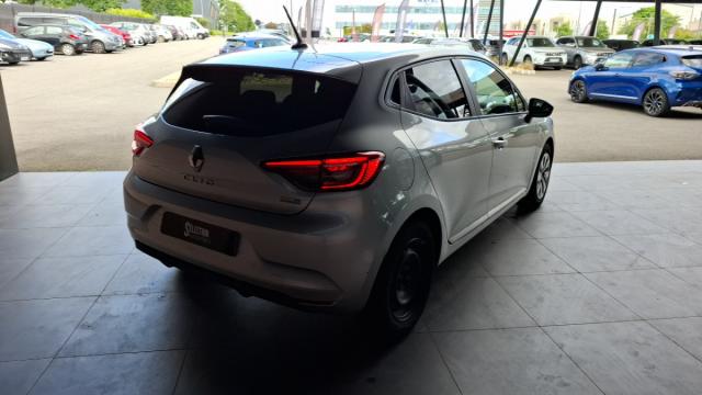 Renault Clio image 3