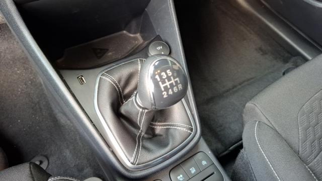 Ford Fiesta image 9