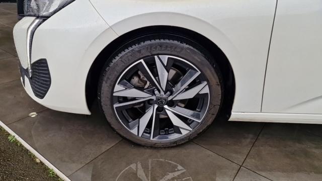 Peugeot 308 image 1