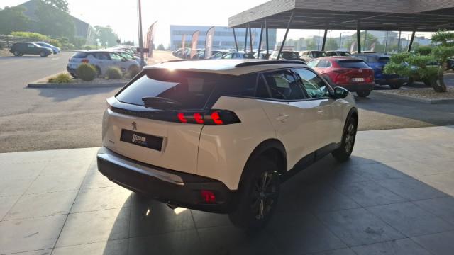 Peugeot 2008 image 2
