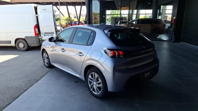 Peugeot 208 image 3