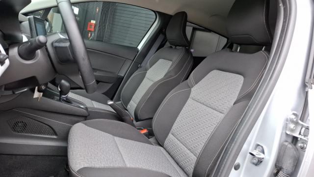 Renault Clio image 9