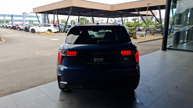 Lynk & Co 01 image 1