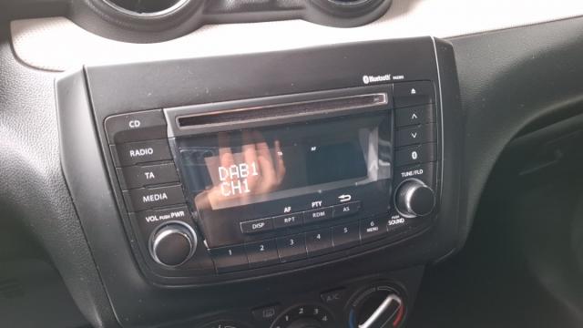 Suzuki Swift image 9