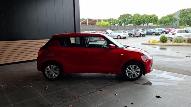 Suzuki Swift image 1