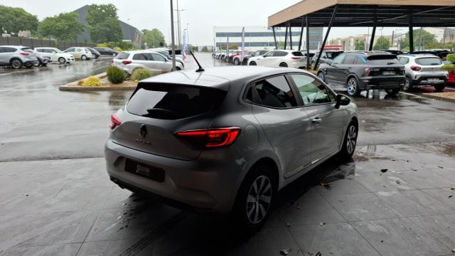 Renault Clio image 6