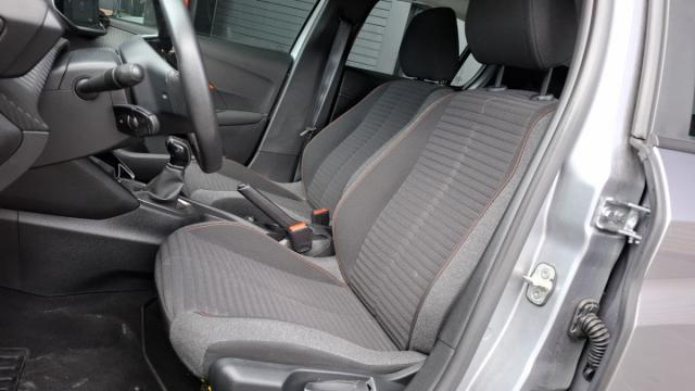 Peugeot 208 image 2