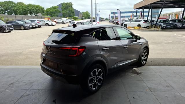 Renault Captur image 2