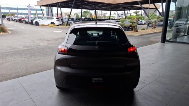 Peugeot 208 image 6