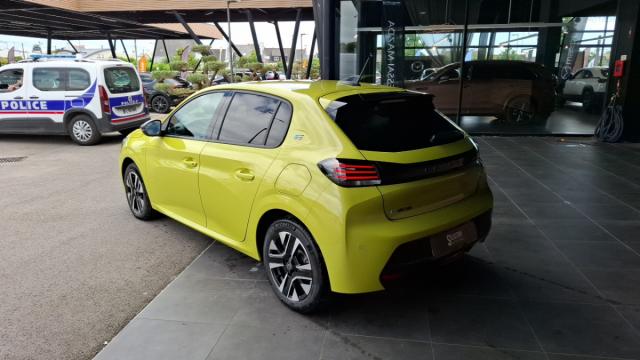 Peugeot E-208 image 8