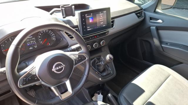 Nissan Townstar image 5
