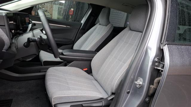 Renault Mégane E-Tech image 1