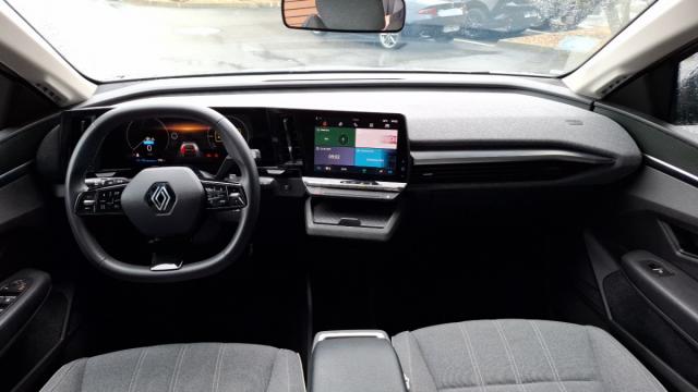 Renault Mégane E-Tech image 8