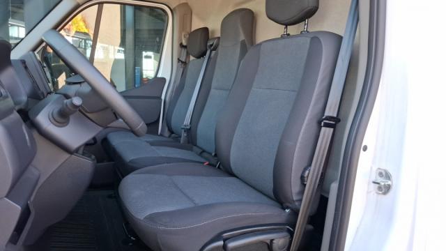 Renault Master image 6