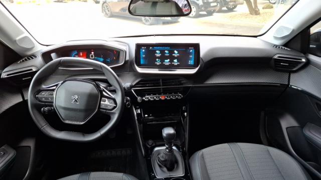 Peugeot 208 image 7