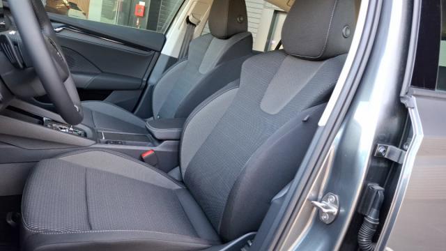Skoda Octavia image 8