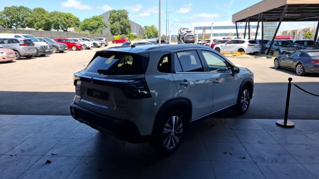 Suzuki S-Cross image 5