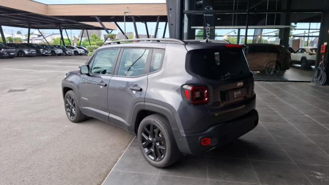 Jeep Renegade image 9