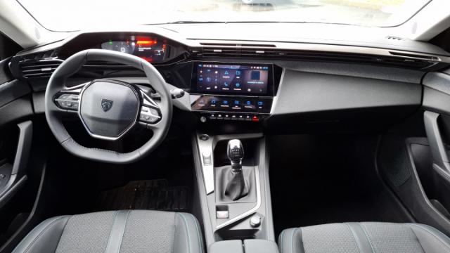 Peugeot 308 image 6