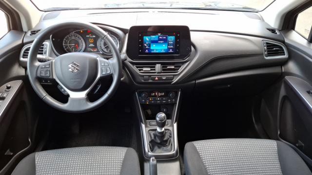 Suzuki S-Cross image 8