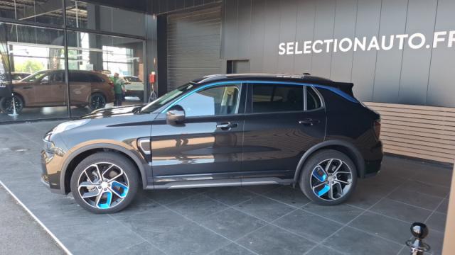 Lynk & Co 01 image 6