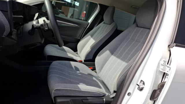 Renault Mégane E-Tech image 6