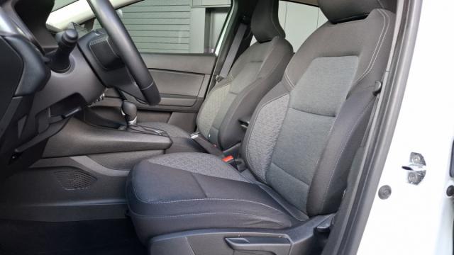 Renault Captur image 1