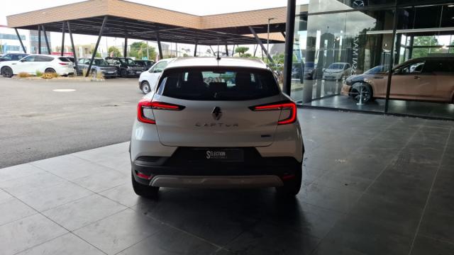 Renault Captur image 2