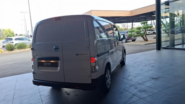 Nissan E-Nv200 image 9