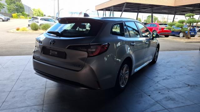 Toyota Corolla Touring Sports image 9