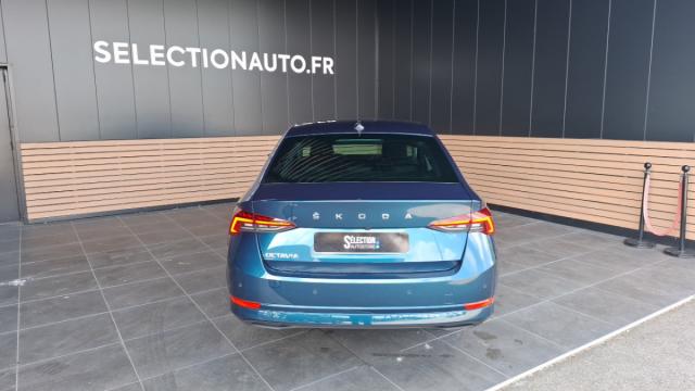 Skoda Octavia image 4