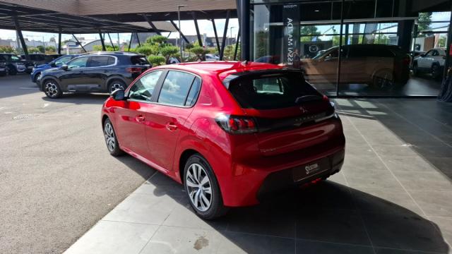 Peugeot 208 image 5
