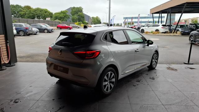 Renault Clio image 8