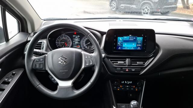 Suzuki S-Cross image 8