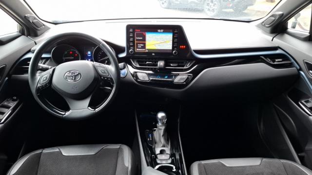 Toyota C-Hr image 3
