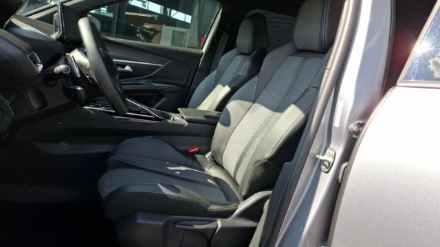 Peugeot 3008 image 1