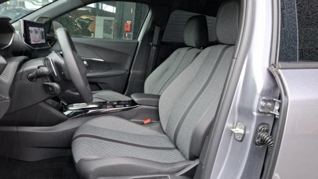 Peugeot 2008 image 4