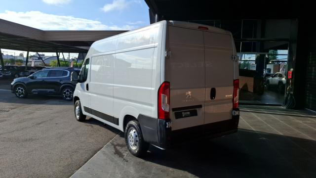 Peugeot Boxer image 2
