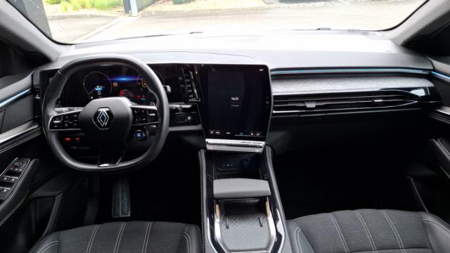 Renault Austral image 9