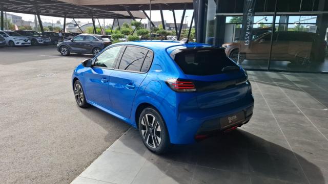 Peugeot 208 image 8