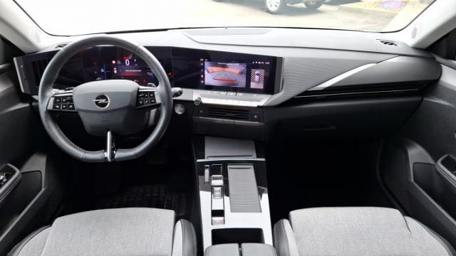 Opel Astra image 2