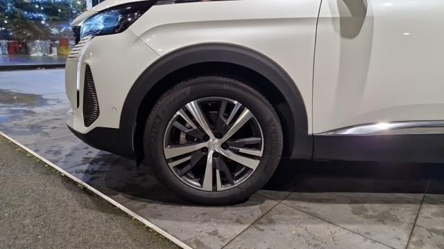 Peugeot 3008 image 9