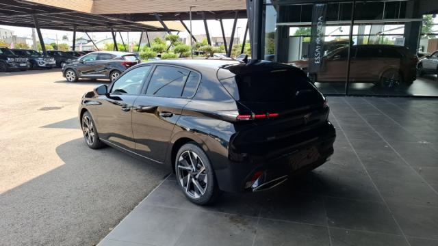 Peugeot 308 image 2