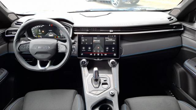 Lynk & Co 01 image 6