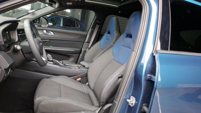 Lynk & Co 01 image 1