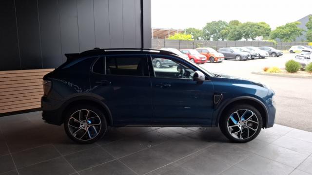 Lynk & Co 01 image 6