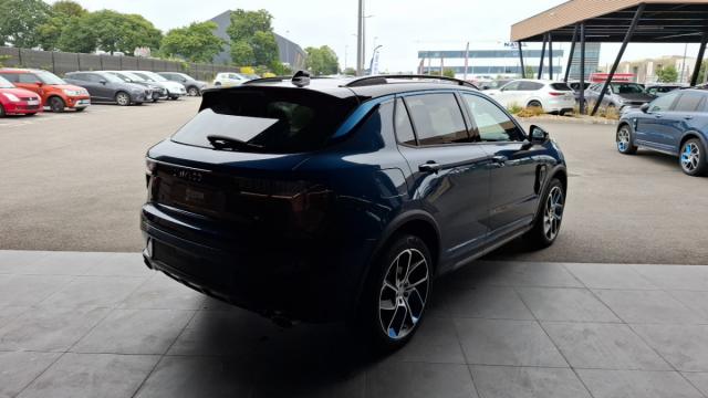Lynk & Co 01 image 3