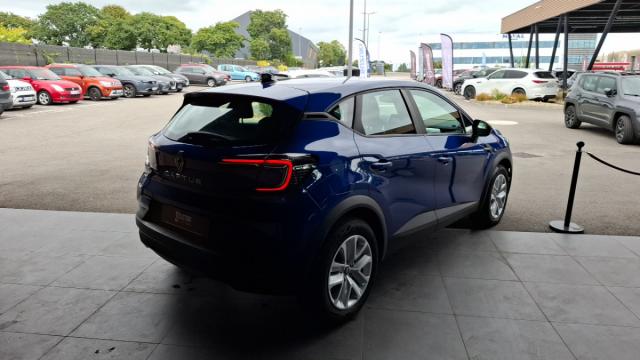 Renault Captur image 2
